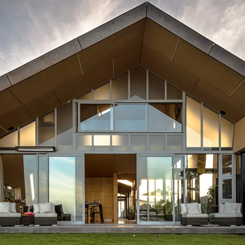 Quel bonheur de voir notre projet prendre vie ! Un immense merci à Alumax Réunion pour cette véranda de rêve.