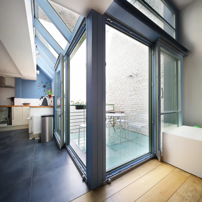 Les finitions de mon hublot cintré sont irréprochables ! Merci pour ce travail d’exception.